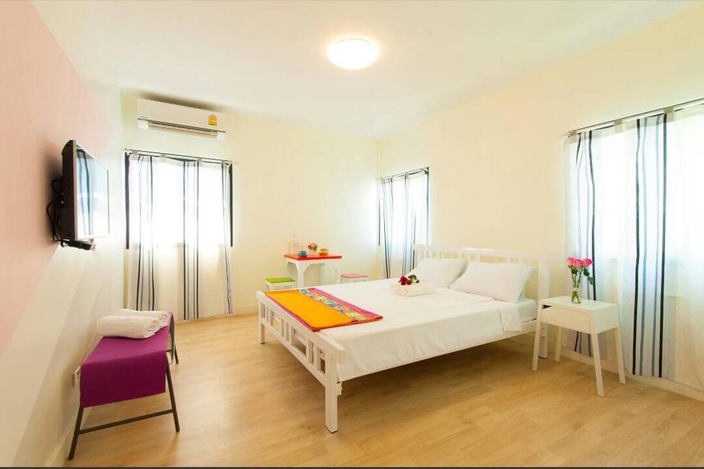 My Thai Hostel Μπανγκόκ Εξωτερικό φωτογραφία