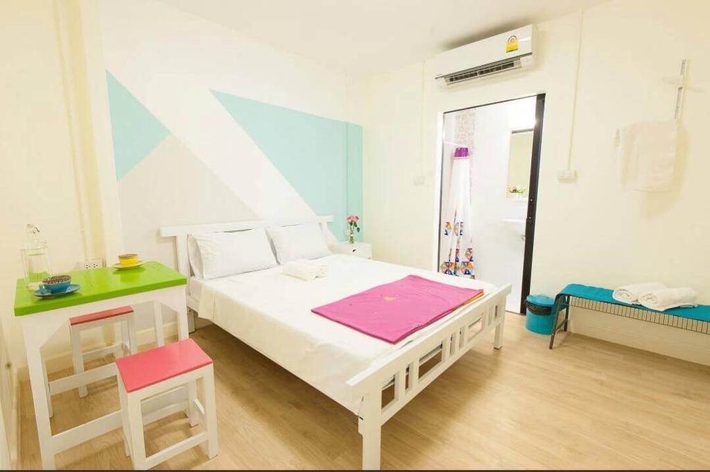 My Thai Hostel Μπανγκόκ Εξωτερικό φωτογραφία