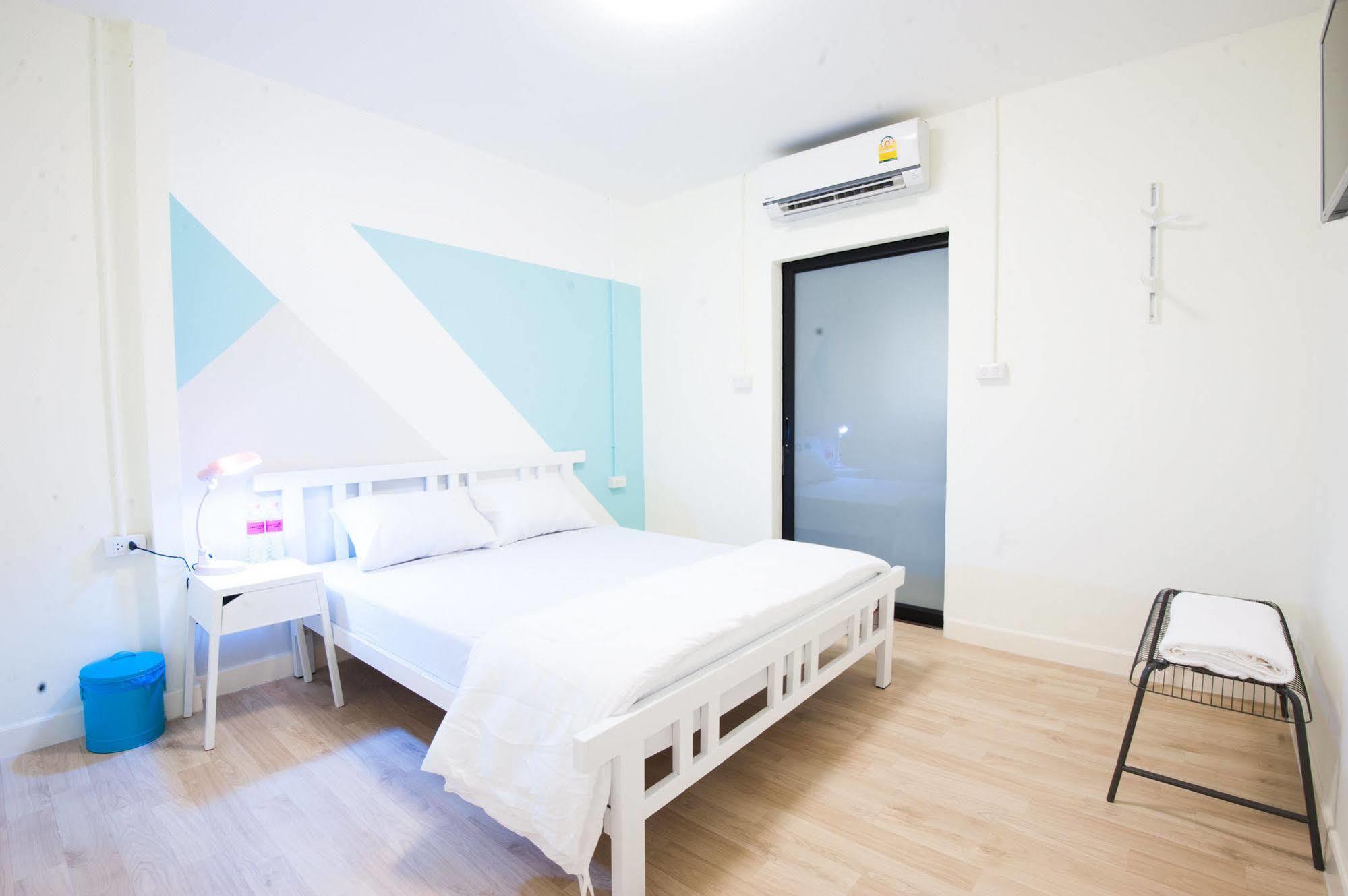 My Thai Hostel Μπανγκόκ Εξωτερικό φωτογραφία