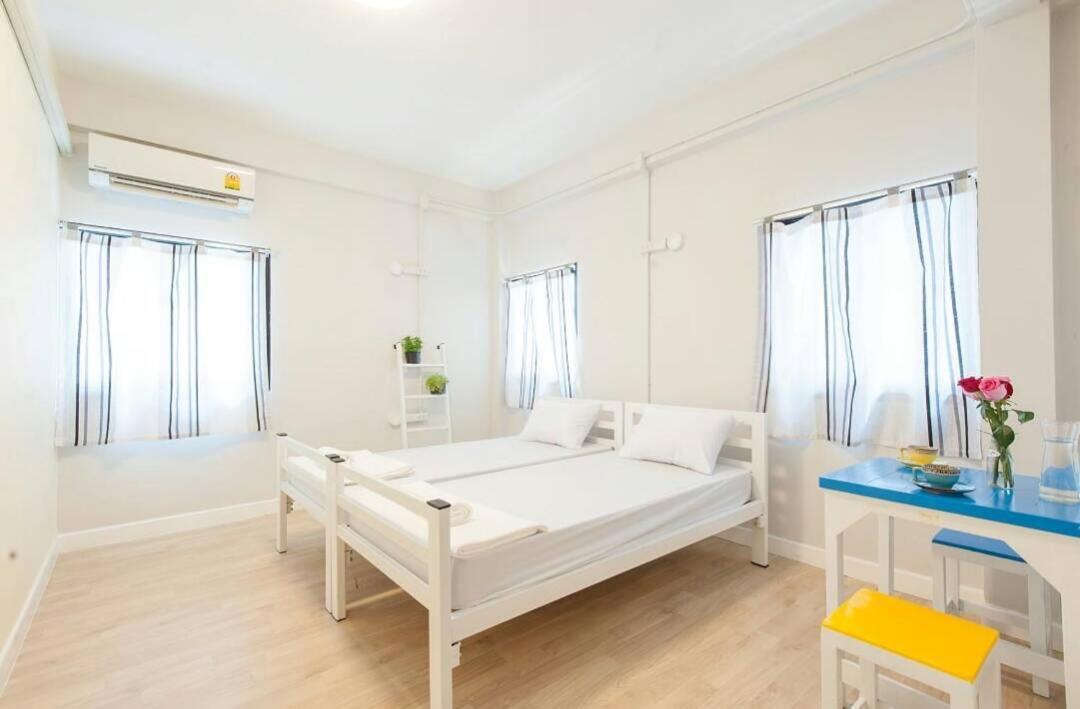 My Thai Hostel Μπανγκόκ Εξωτερικό φωτογραφία
